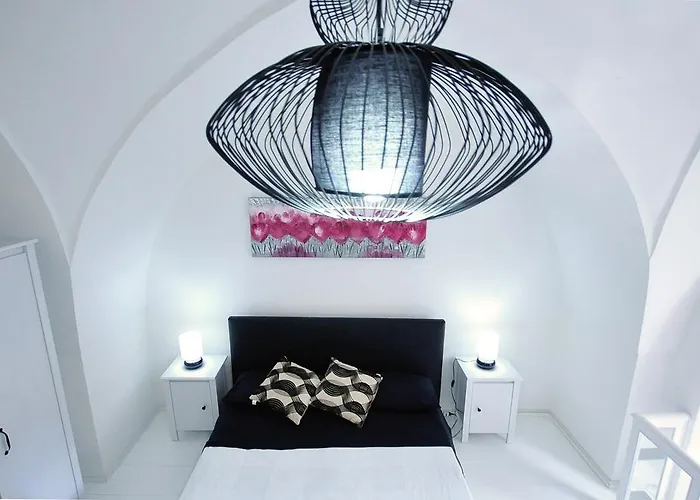 Maisonette Bed & Breakfast *